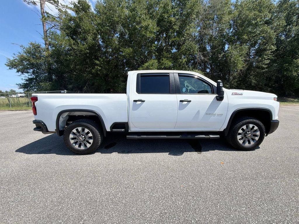 Used 2025 Chevrolet Silverado 2500 Custom w/ Custom Convenience Package AWD/4WD image 3