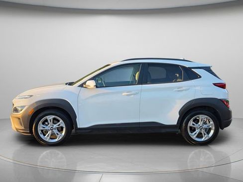 Used 2023 Hyundai Kona SEL w/ Convenience Package FWD image 3