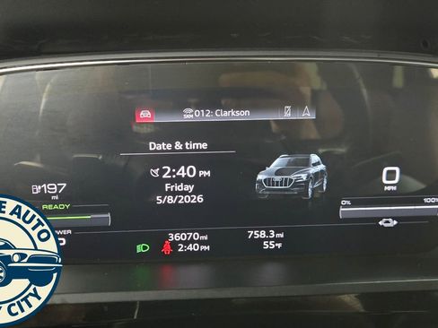 Used 2021 Audi e-tron Premium Plus w/ Premium Plus Package AWD/4WD image 12