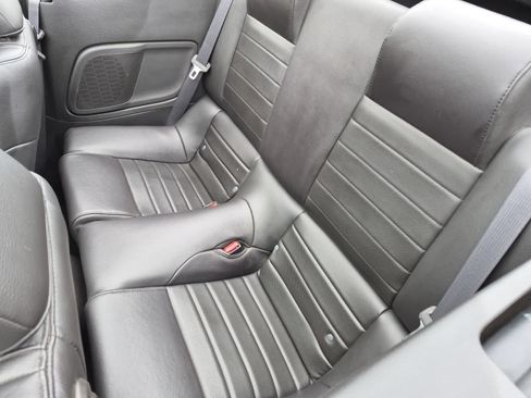 Used 2009 Ford Mustang Shelby GT500 RWD image 19