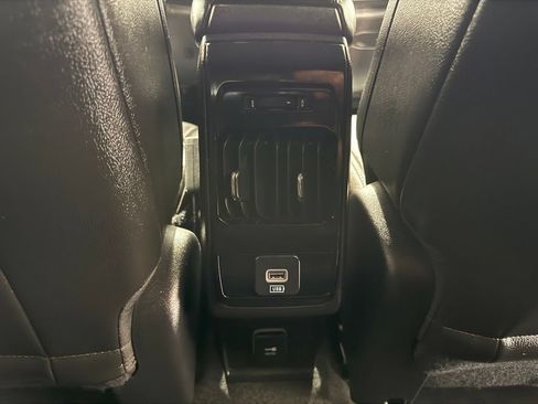 Used 2025 Jeep Compass Limited AWD/4WD image 26