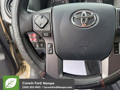 Used 2020 Toyota Tacoma TRD Off-Road w/ Technology Package AWD/4WD image 16