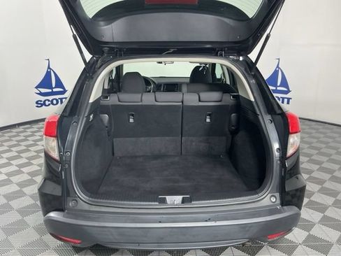 Used 2019 Honda HR-V LX image 22