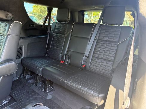 Used 2022 Cadillac Escalade ESV Sport Platinum AWD/4WD image 28
