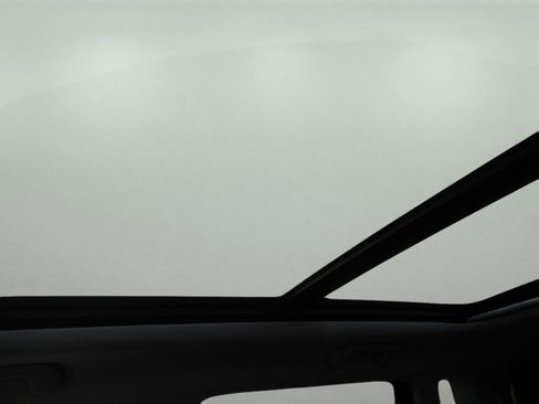 Used 2021 Jeep Compass Limited w/ Sun and Sound Group image 32