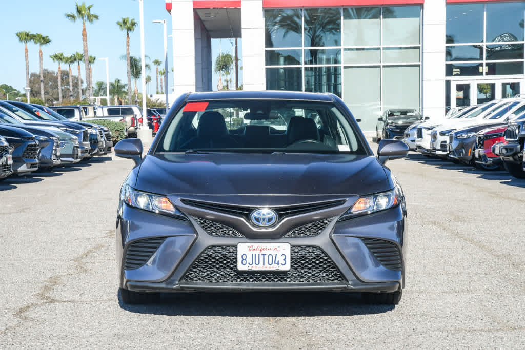 Used 2019 Toyota Camry SE w/ Protection Package (Q2) FWD image 2