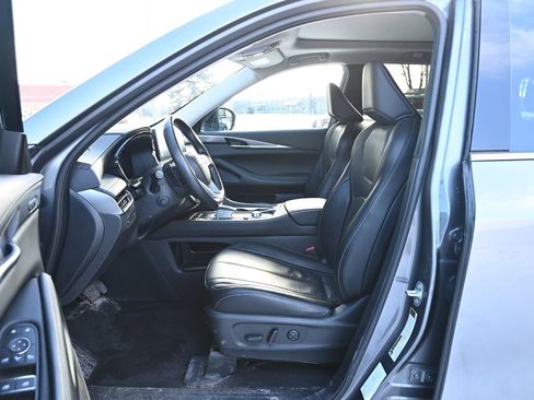 Used 2023 INFINITI QX60 Luxe image 16