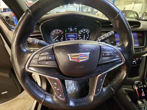 Used 2020 Cadillac XT5 Premium Luxury AWD/4WD image 15