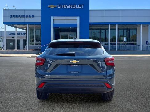 New 2026 Chevrolet Trax LS w/ LS Convenience Package FWD image 5