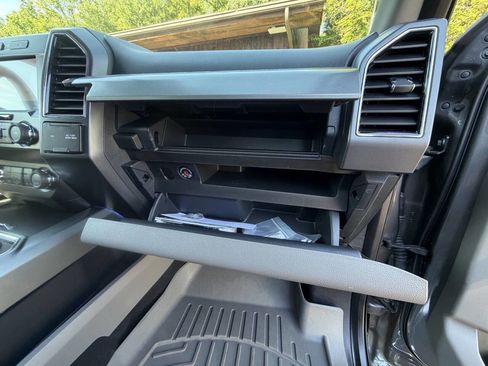 Used 2022 Ford F250 XLT w/ XLT Premium Package AWD/4WD image 34