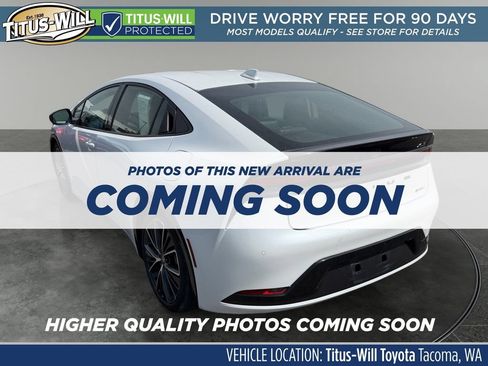 Used 2023 Toyota Prius XLE FWD image 4