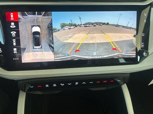 New 2026 Jeep Cherokee Overland w/ Advanced Pro Tech Group AWD/4WD image 18