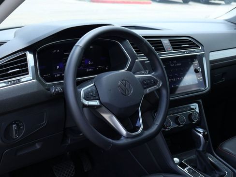 Used 2024 Volkswagen Tiguan Wolfsburg Edition AWD/4WD image 2