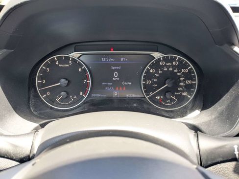 Used 2025 Nissan Altima 2.5 SV FWD image 25