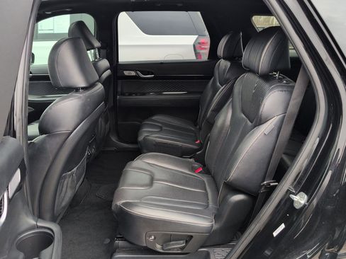 Used 2023 Hyundai Palisade Calligraphy image 19