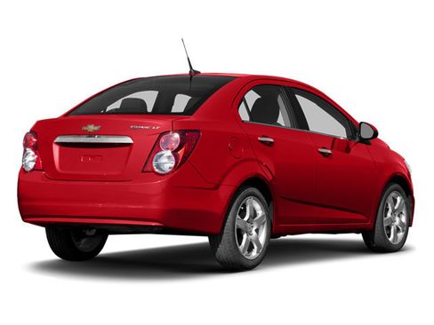 Used 2014 Chevrolet Sonic LT FWD image 3
