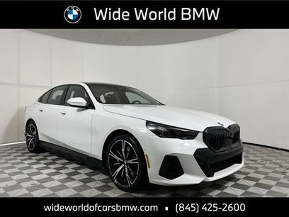 New 2026 BMW 550e xDrive w/ Executive Package