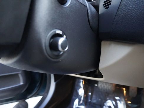 Used 2017 Jaguar XE Prestige image 24