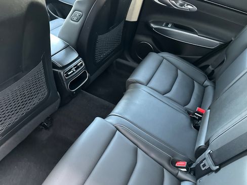 Used 2023 Genesis GV70 2.5T w/ Select Package image 13