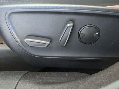 Used 2024 Ford Escape ST-Line image 16