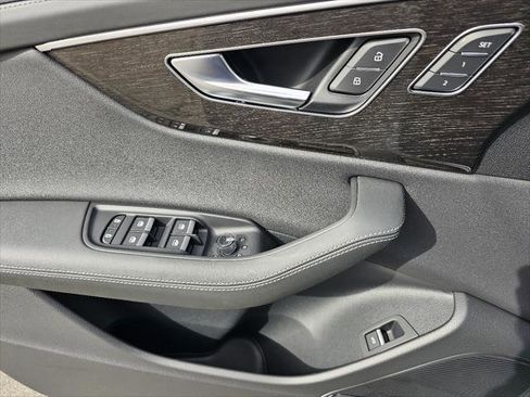 New 2026 Audi Q8 Prestige image 10