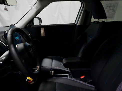 Certified 2025 MINI Cooper Countryman S image 2