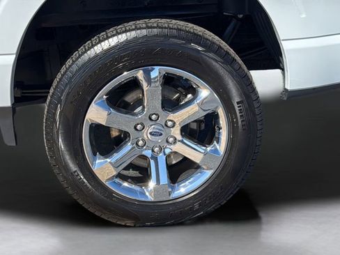 Used 2023 Ford F150 Lariat w/ Max Trailer Tow Package image 14