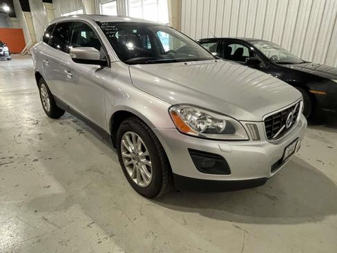 Used 2010 Volvo XC60 T6 AWD/4WD image 1