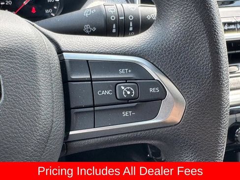 Used 2025 Jeep Compass Sport AWD/4WD image 18