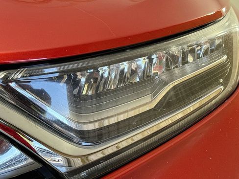 Used 2018 Honda CR-V Touring image 39