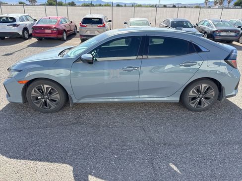 Used 2017 Honda Civic EX image 2