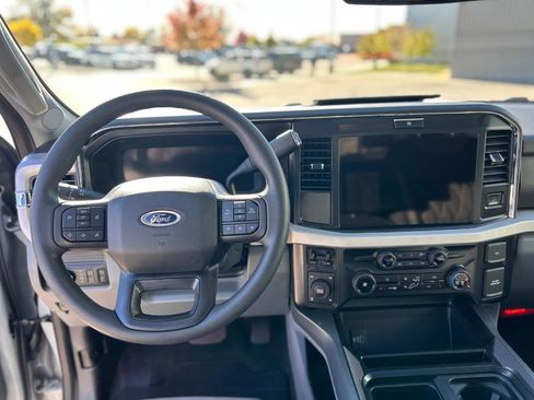 New 2026 Ford F250 XLT w/ XLT Premium Package image 24