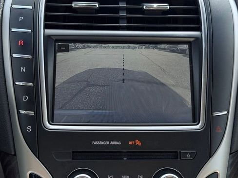 Used 2017 Lincoln MKX Reserve w/ Luxury Package AWD/4WD image 45