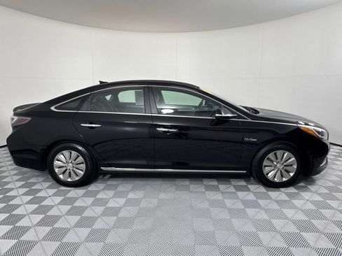 Used 2016 Hyundai Sonata SE image 4