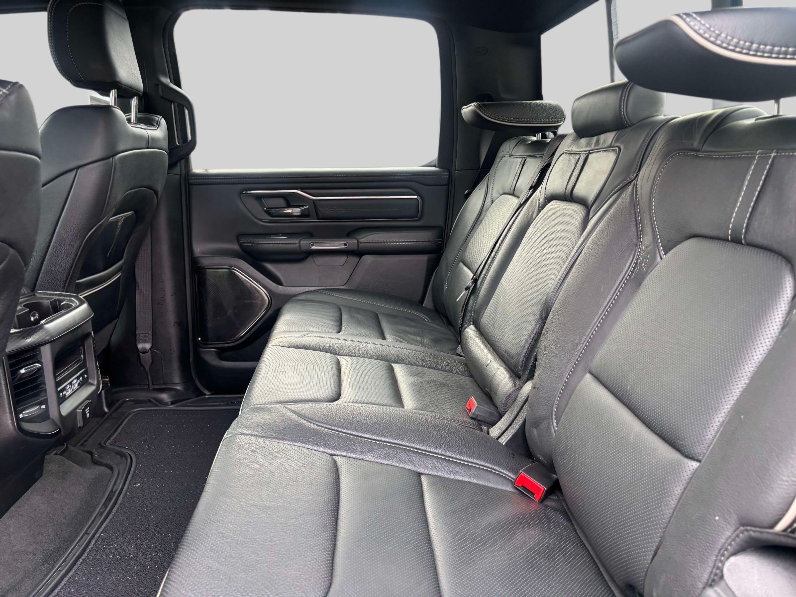 Used 2024 RAM 1500 Limited AWD/4WD image 14