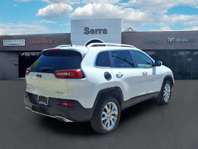 Used 2016 Jeep Cherokee Limited w/ Luxury Group AWD/4WD image 7