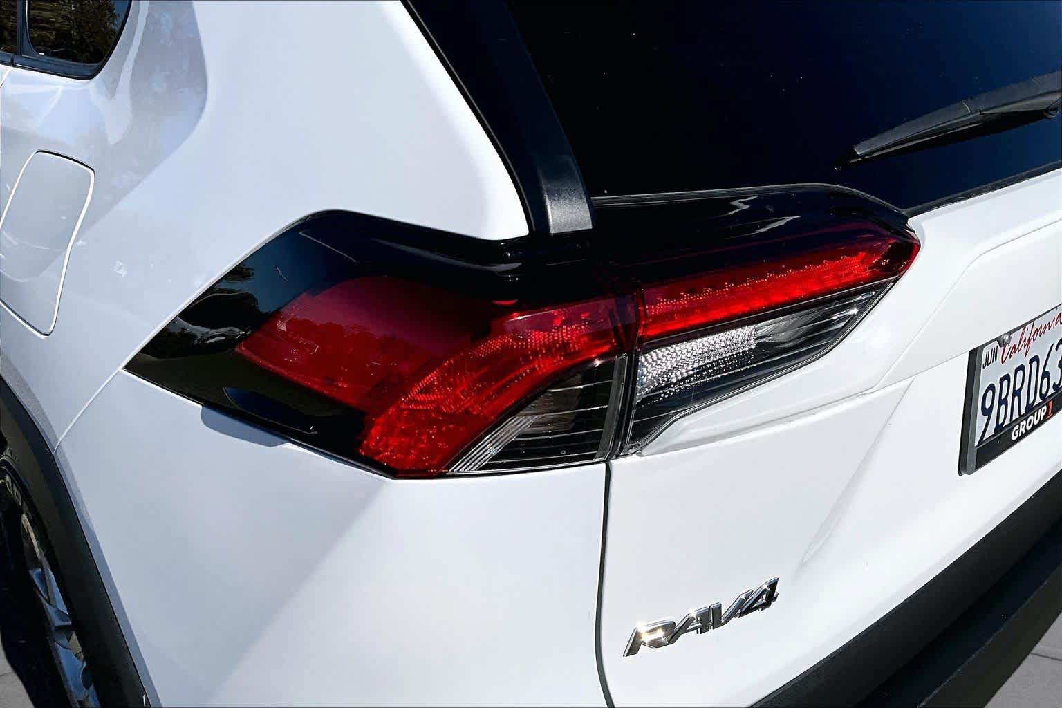 Certified 2022 Toyota RAV4 XLE AWD/4WD image 28