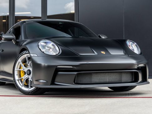 Certified 2024 Porsche 911 GT3 image 9