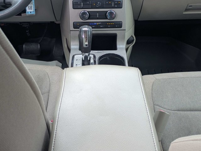 Used 2010 Ford Flex SE FWD image 19