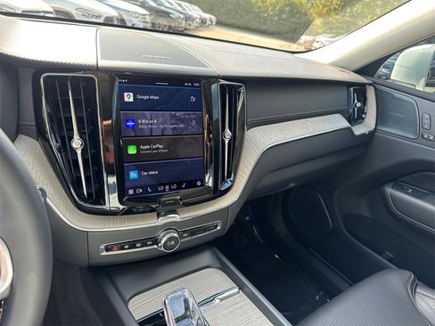 Used 2022 Volvo XC60 B6 Inscription w/ Advanced Package image 29
