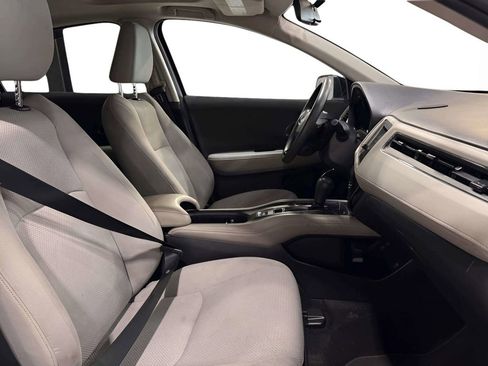 Used 2021 Honda HR-V EX image 12