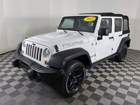Used 2013 Jeep Wrangler Moab image 6