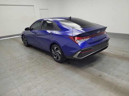 Used 2025 Hyundai Elantra Sport FWD image 5