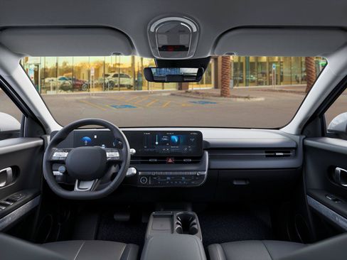 New 2026 Hyundai Ioniq 5 SEL RWD image 11