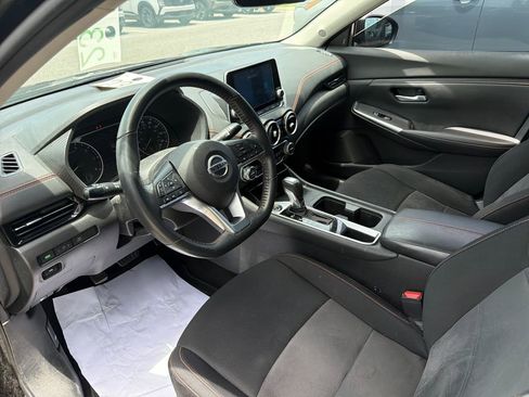 Used 2023 Nissan Sentra SR w/ Midnight Edition Package FWD image 10