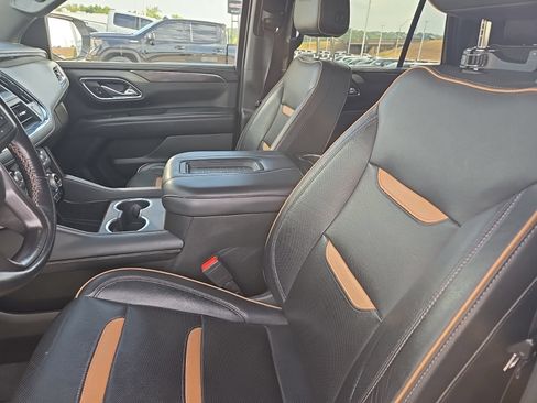 Used 2023 GMC Yukon AT4 w/ Technology Package AWD/4WD image 13