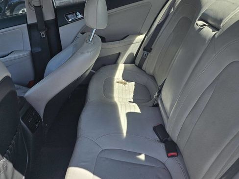 Used 2011 Kia Optima EX w/ Premium Pkg FWD image 11