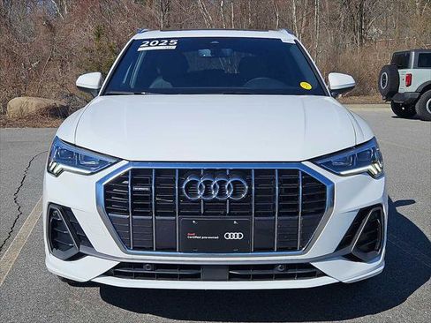 Certified 2025 Audi Q3 2.0T Premium w/ Convenience Package AWD/4WD image 12
