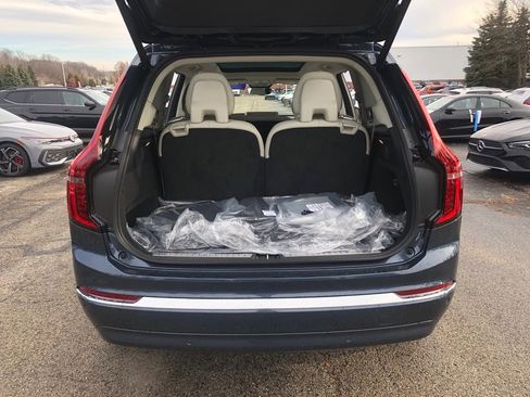 New 2026 Volvo XC90 B6 Ultra w/ Protection Package image 39