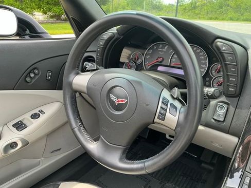 Used 2008 Chevrolet Corvette Convertible w/ Preferred Equipment Group RWD image 21